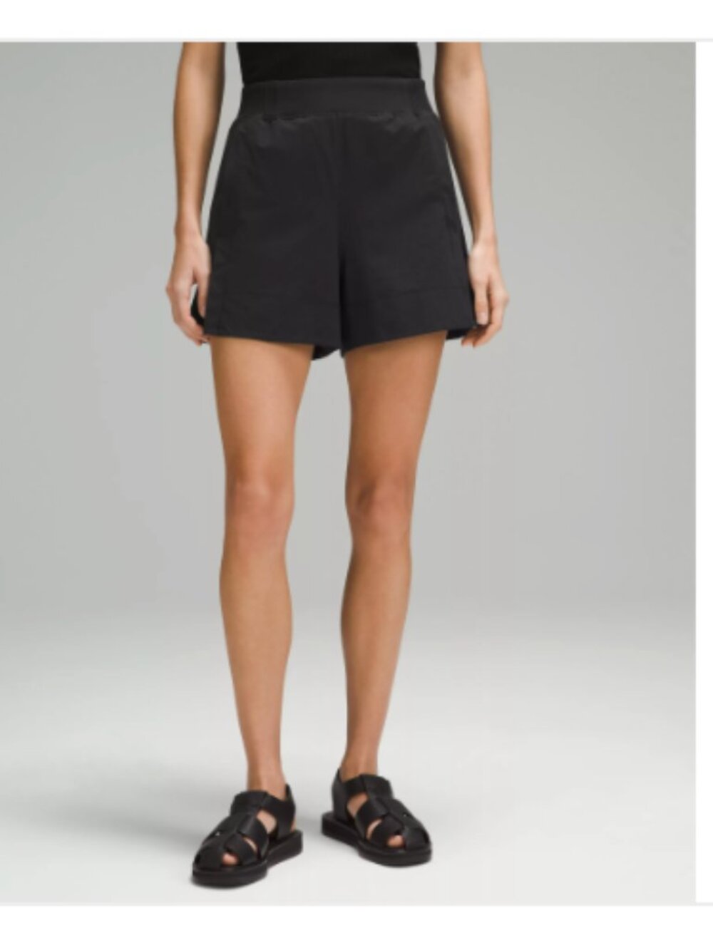 Stretch Woven Relaxed-Fit High-Rise Short 4" Black Size M